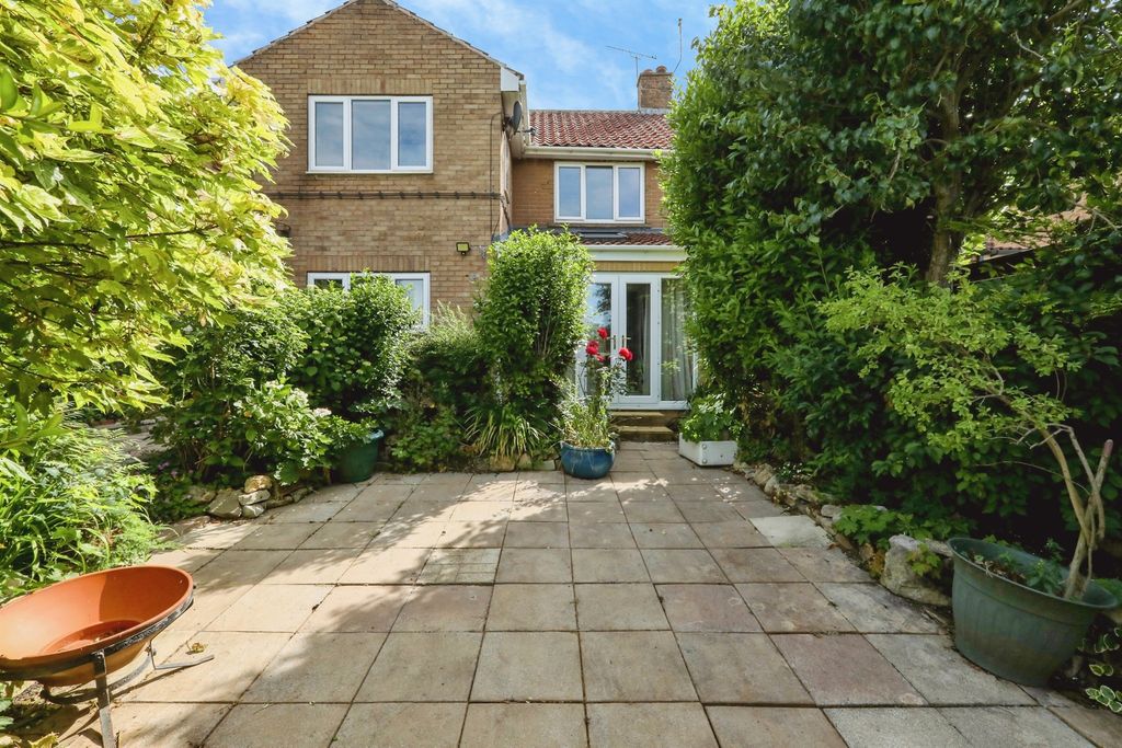 Property photo 2 of 14