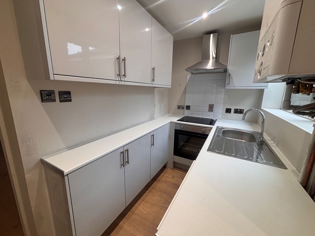 Property photo 2 of 5 Kitchen