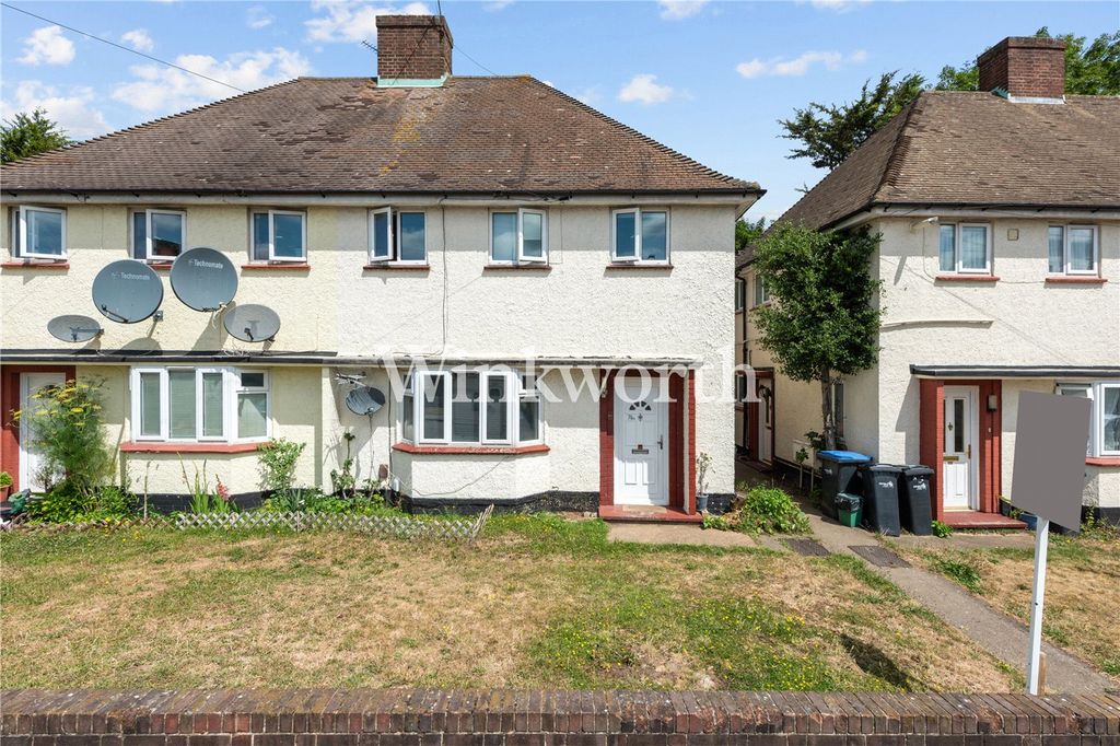 Property photo 2 of 8 Picture No. 35