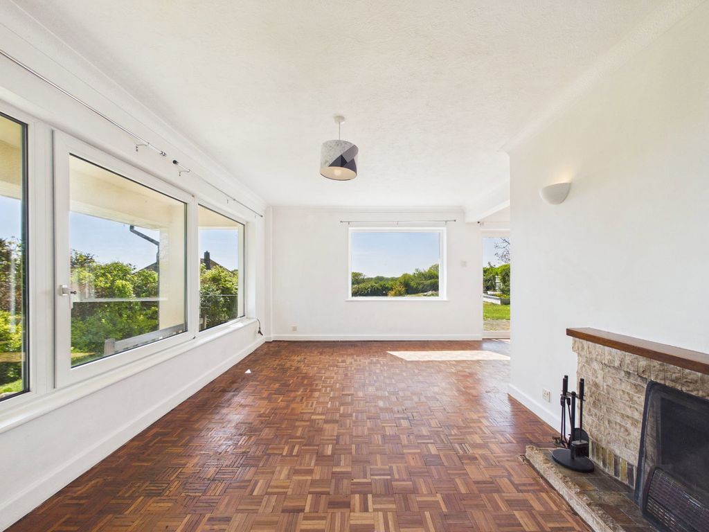 Property photo 3 of 30