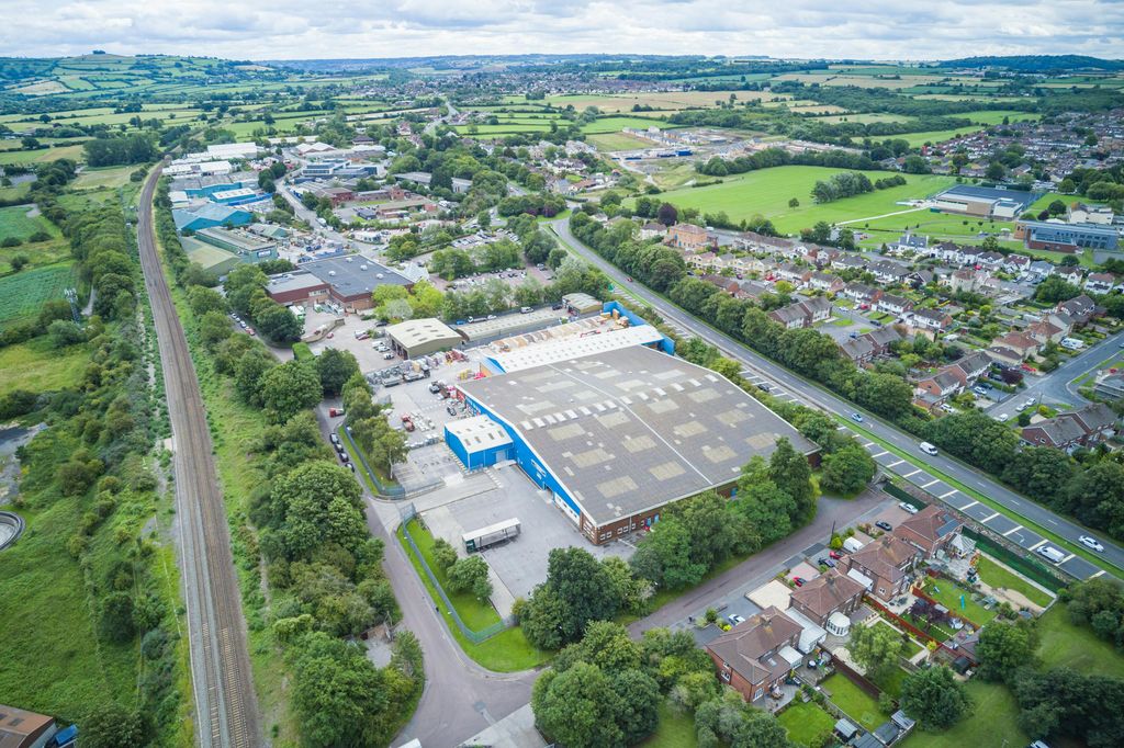 Property photo 2 of 7 Unity Rd Keynsham-80.Jpg