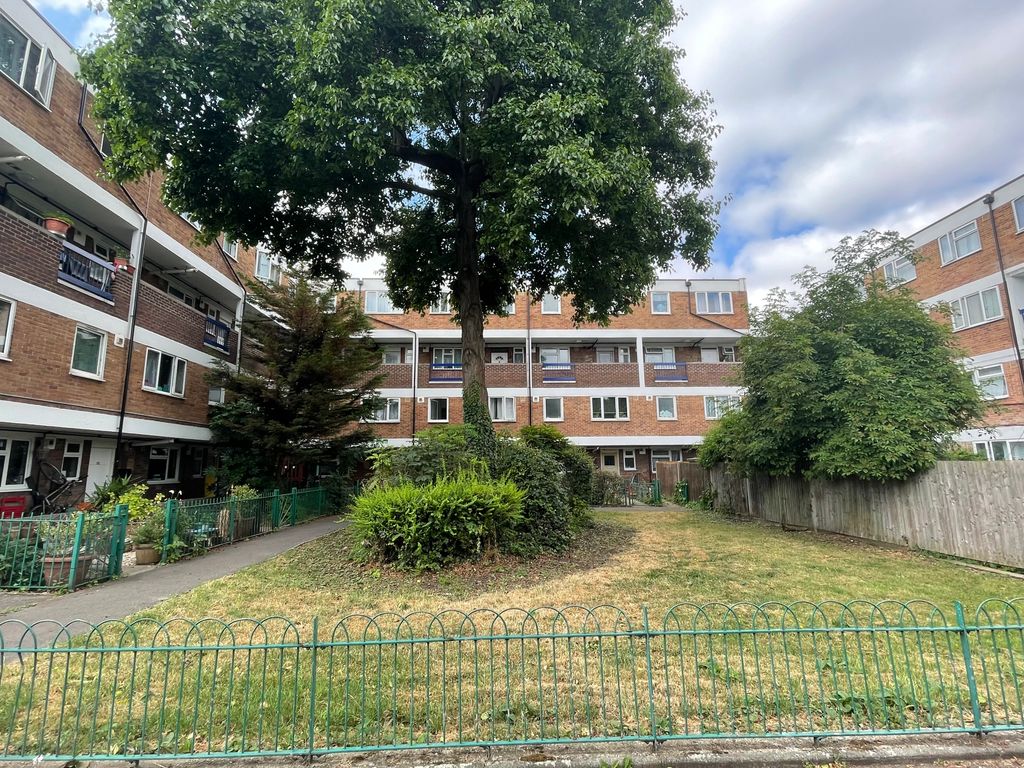 Property photo 1 of 18