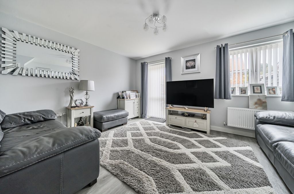 Property photo 3 of 15 1364487-5-68Ed20c...