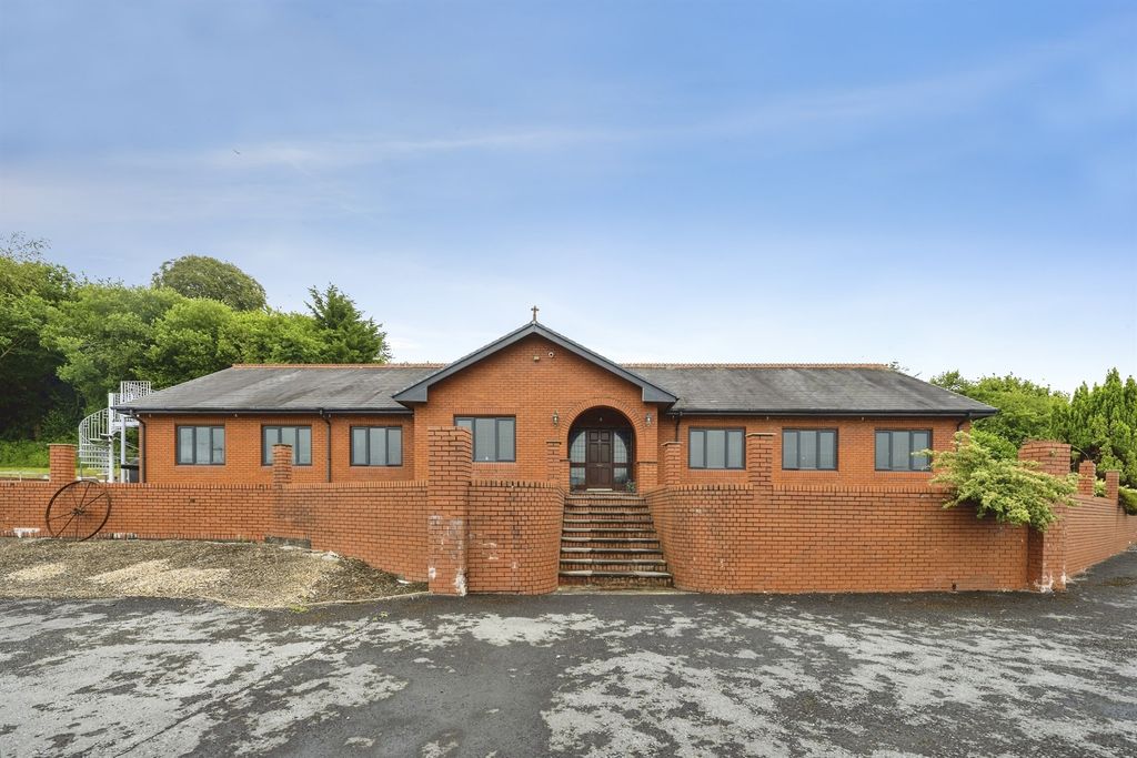 Property photo 1 of 34