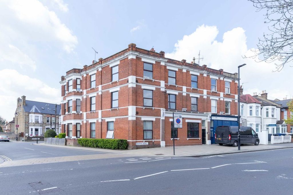 Property photo 1 of 6