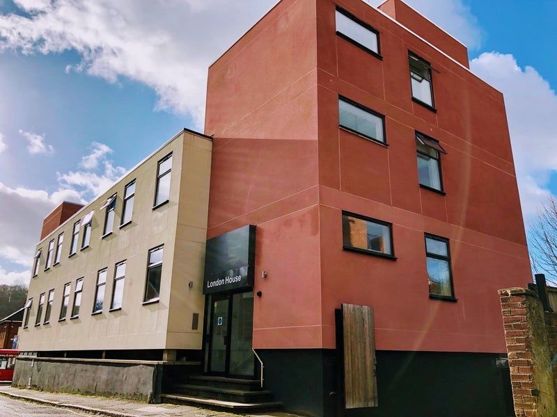 Property photo 2 of 8