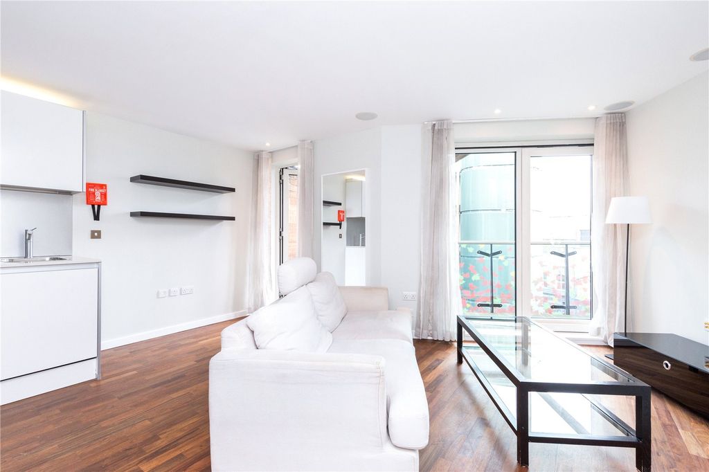 Property photo 2 of 15 Open Plan Living