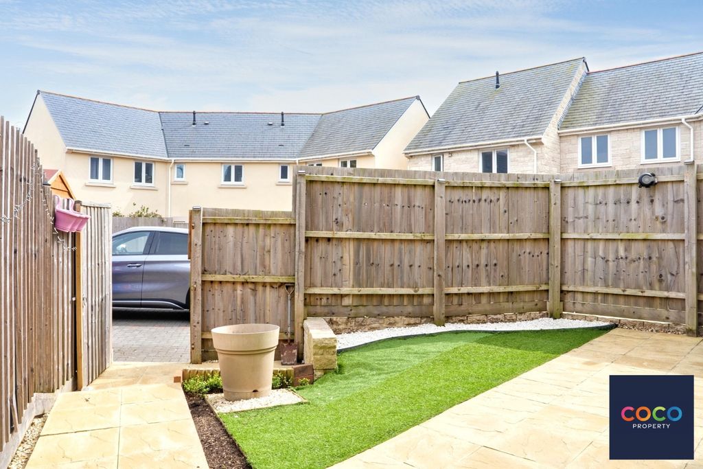 Property photo 2 of 11 5055754