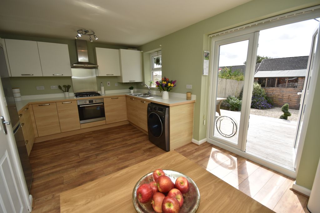 Property photo 3 of 15 Kitchen/Diner