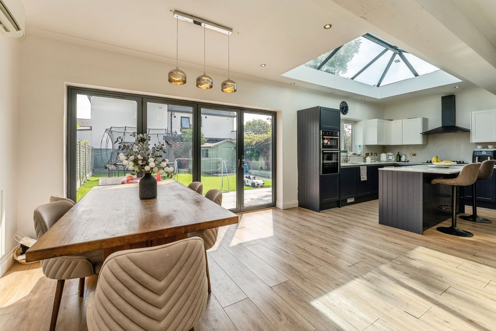 Property photo 2 of 20 Open Plan Living