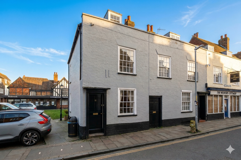 Property photo 1 of 9 4 Bed End Terrace To Rent Castle Street, Canterbury Ct1