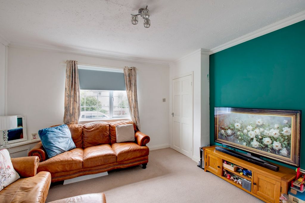 Property photo 2 of 15 Picture No. 07