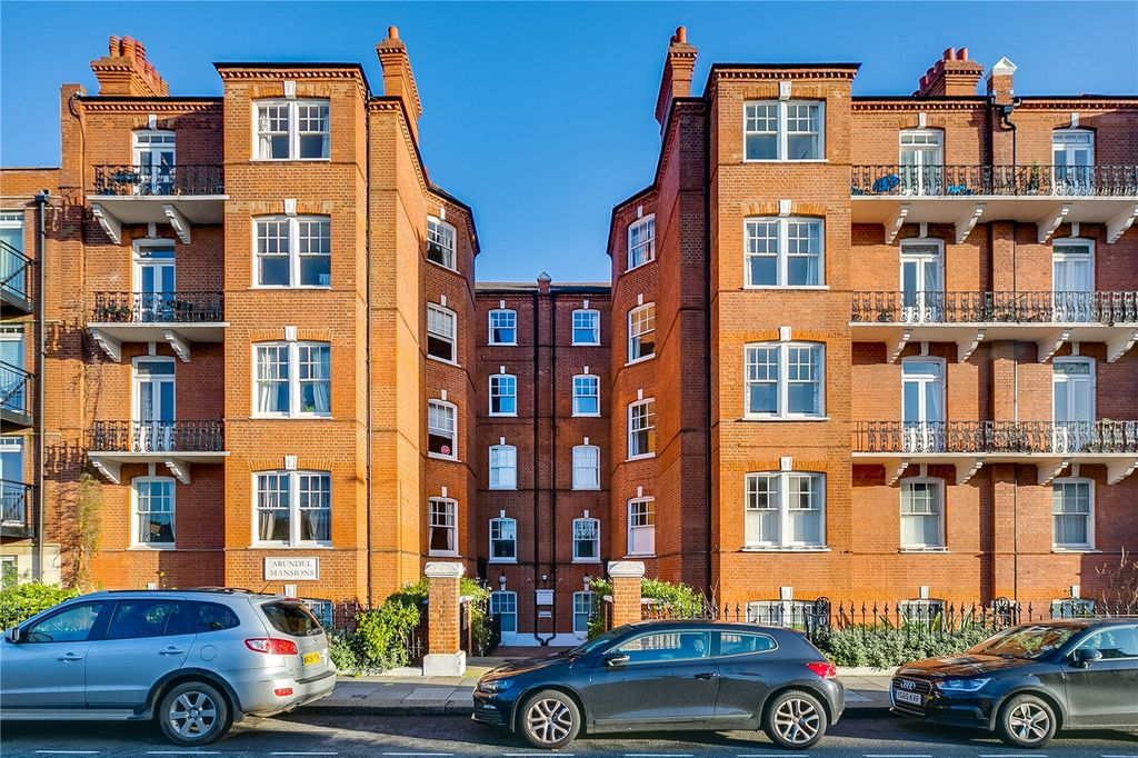 Property photo 1 of 7