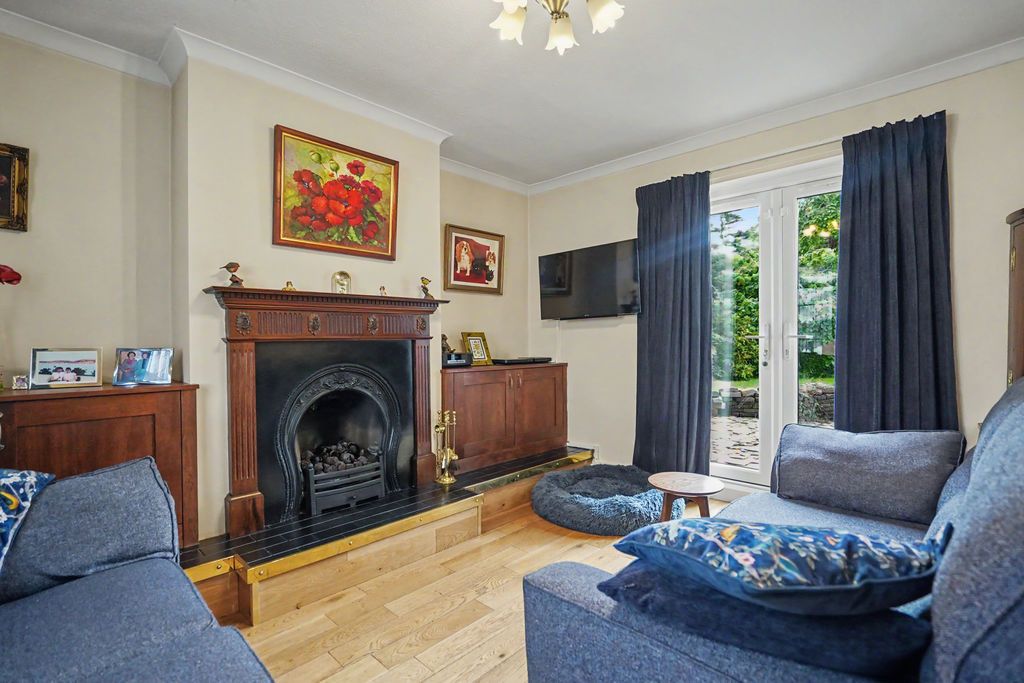 Property photo 2 of 33 Photo 17