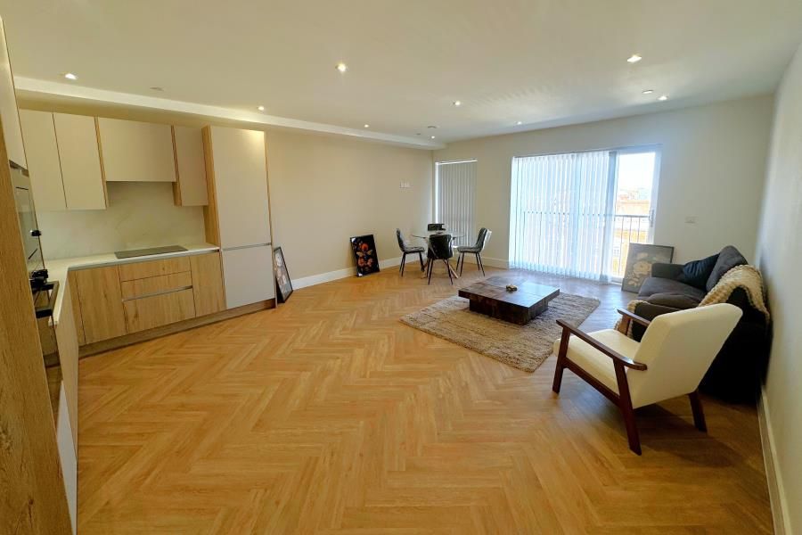 Property photo 3 of 9