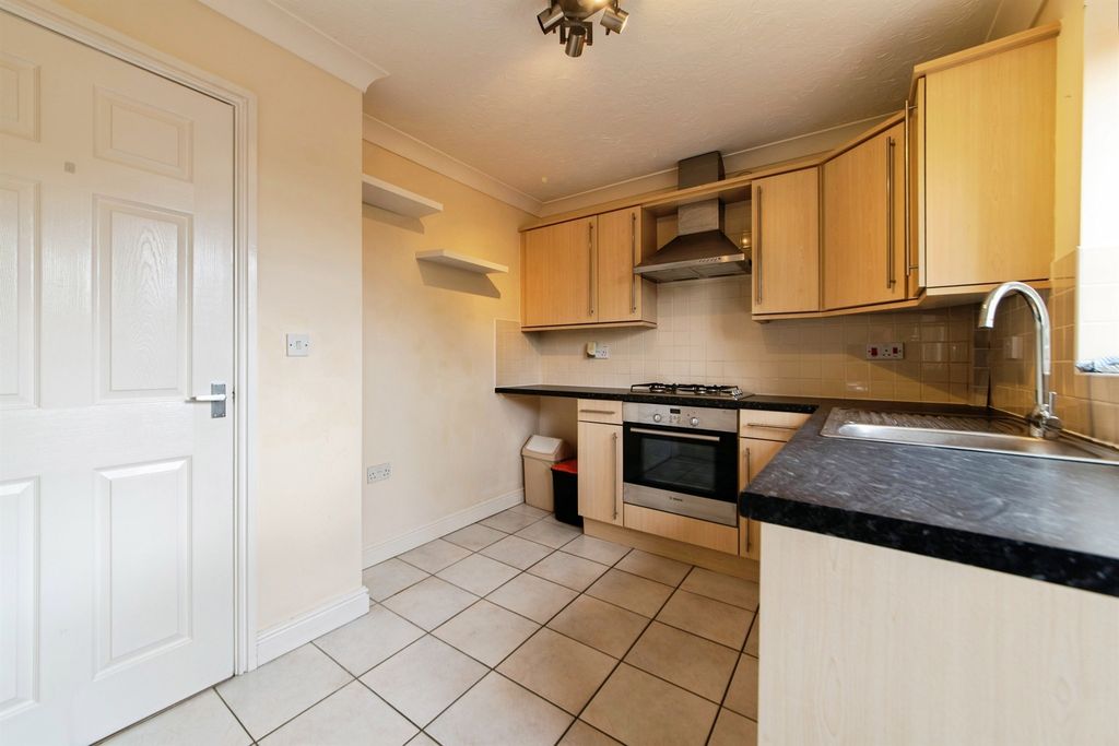Property photo 2 of 16