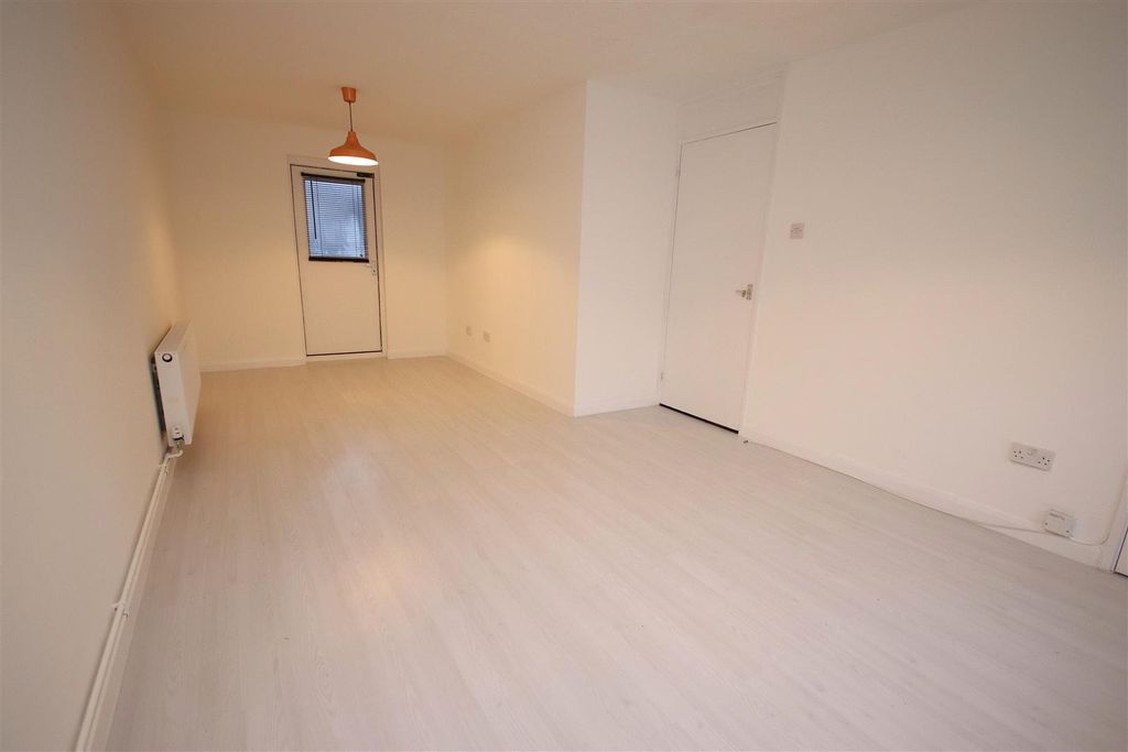 Property photo 3 of 10 Img_5663.Jpg