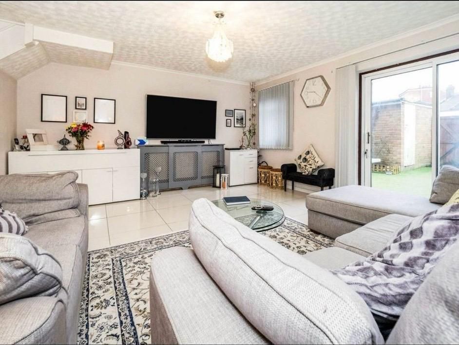 Property photo 3 of 15