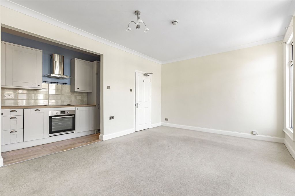 Property photo 3 of 17 Picture No. 35