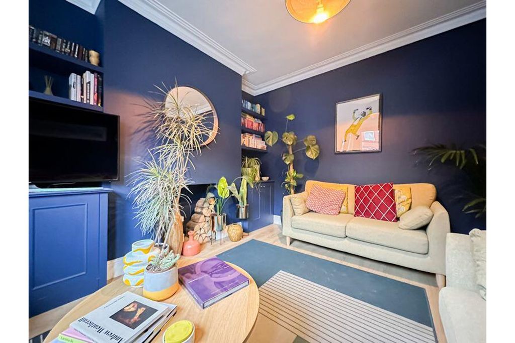 Property photo 3 of 21