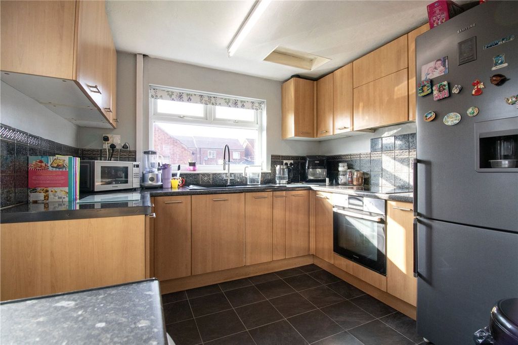 Additional image 6 of 3 bed semi-detached house for saleLodge Road, Scunthorpe DN15