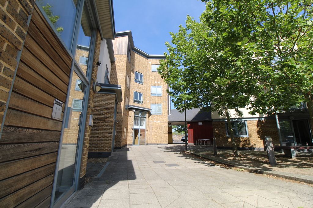 Property photo 1 of 11 Img_1954