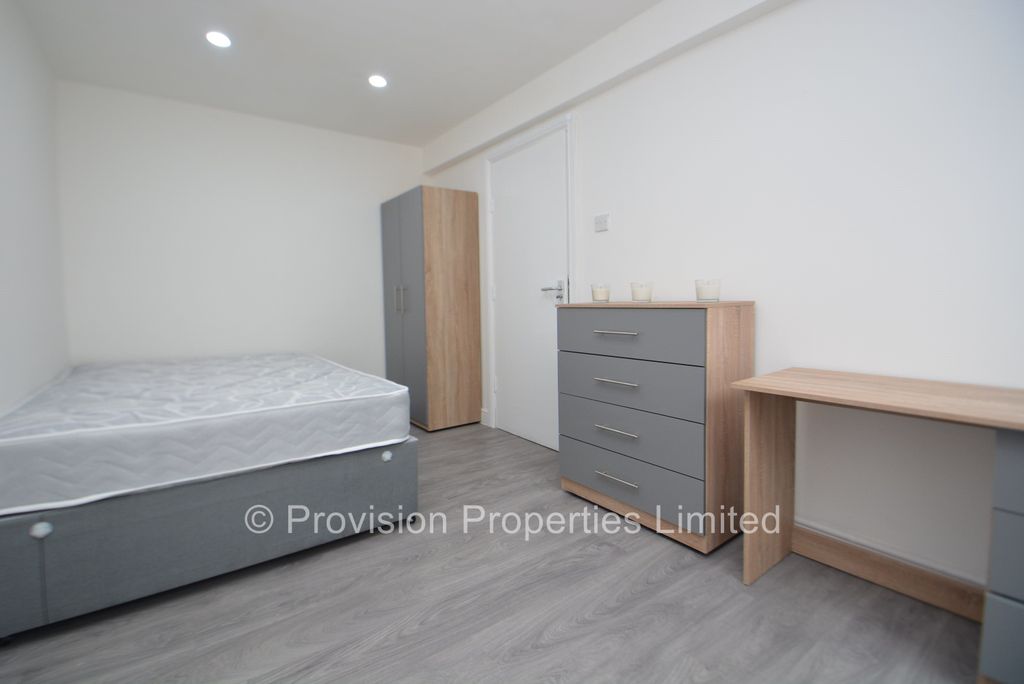 Property photo 2 of 12 Photo