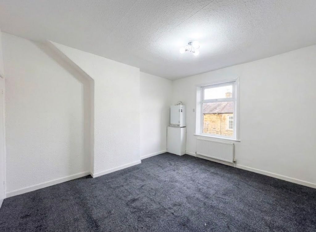 Property photo 3 of 5