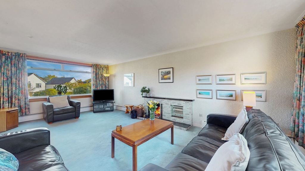 Property photo 2 of 36 21-Print-20 Queensberry Avenue_49