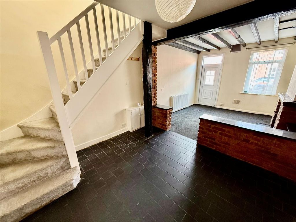 Property photo 3 of 10 Dining Room