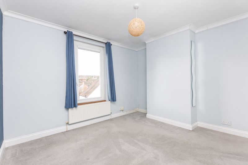 Property photo 3 of 9 Main Bedroom