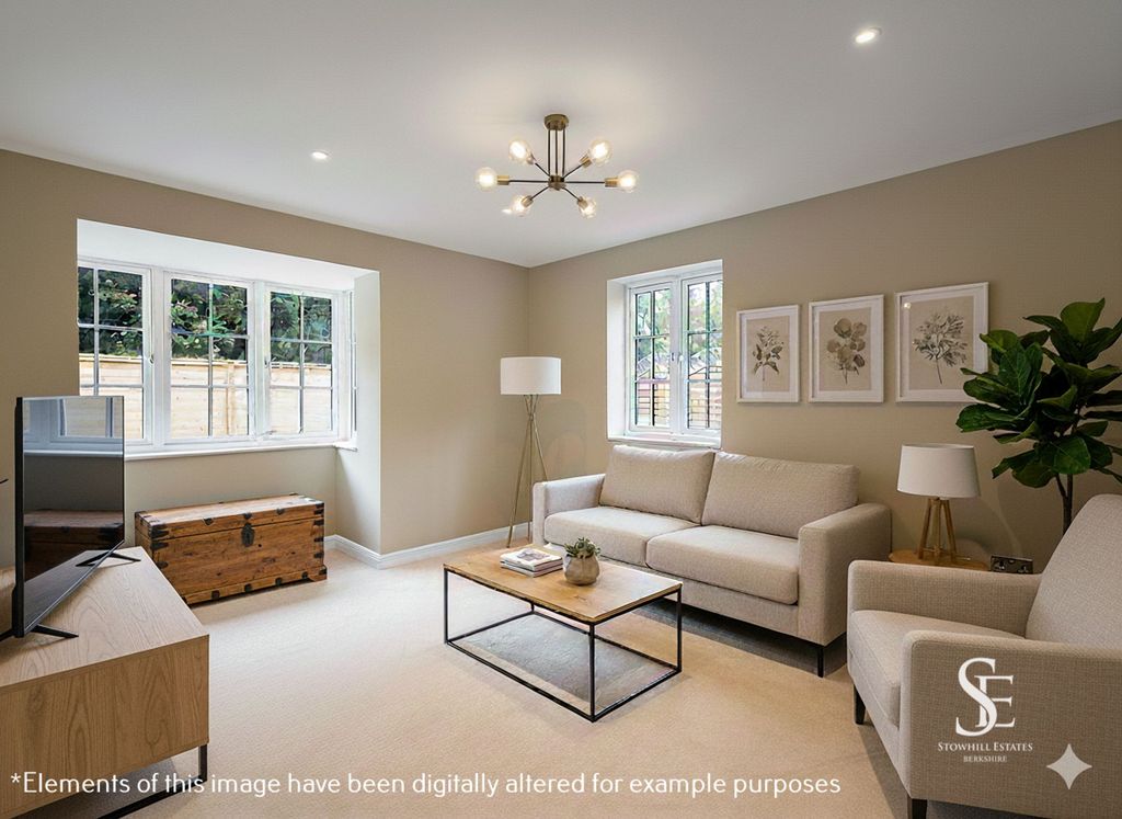 Property photo 3 of 28 Sitting Room