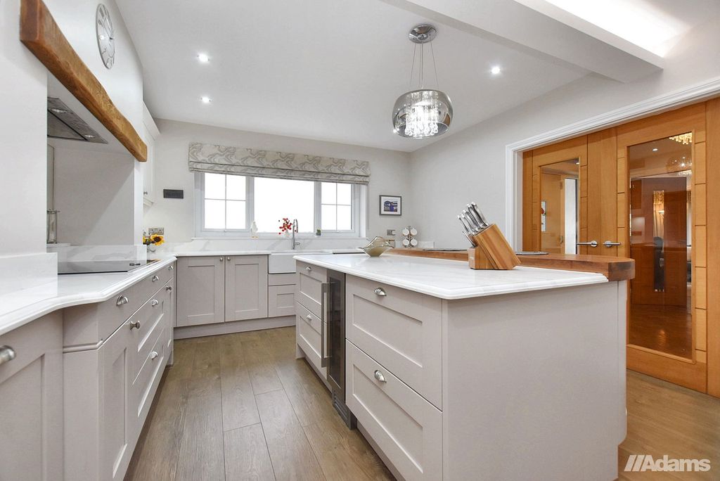 Property photo 1 of 49