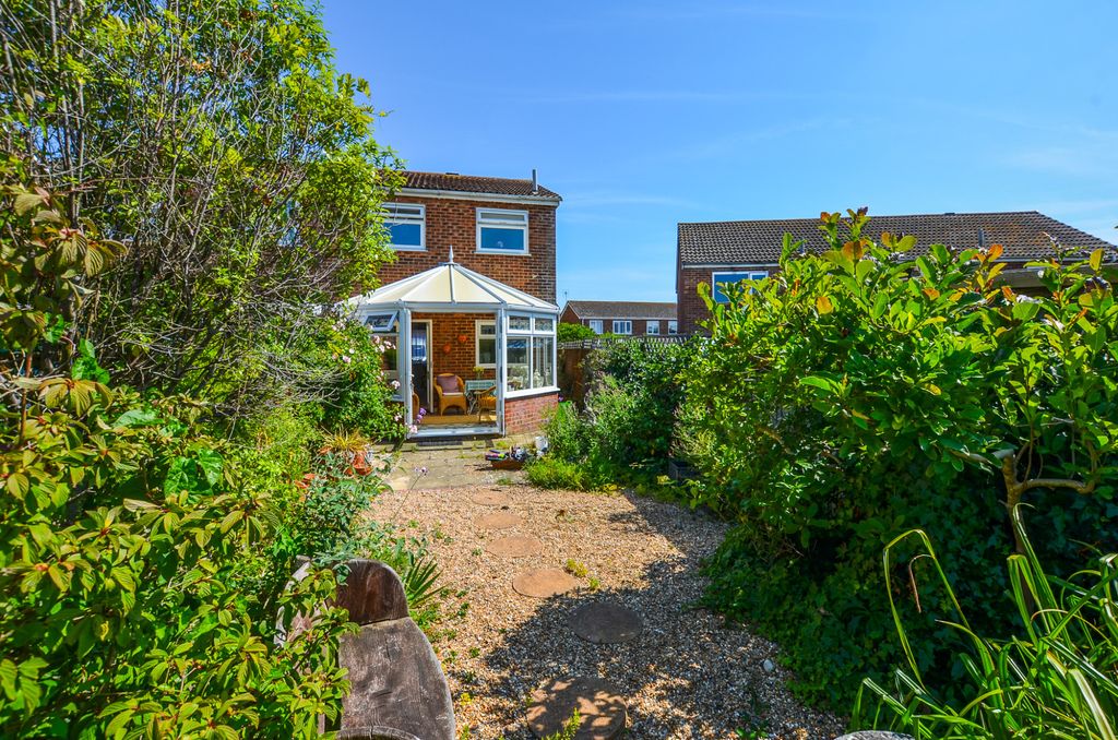 Property photo 3 of 23