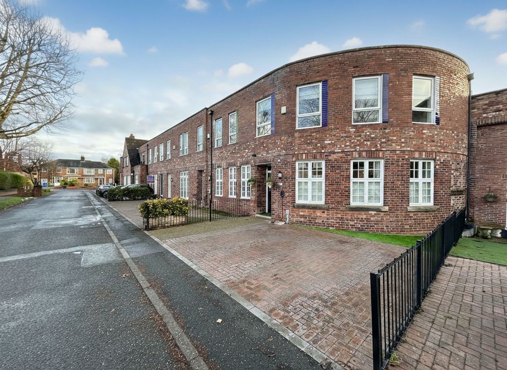 Property photo 2 of 24