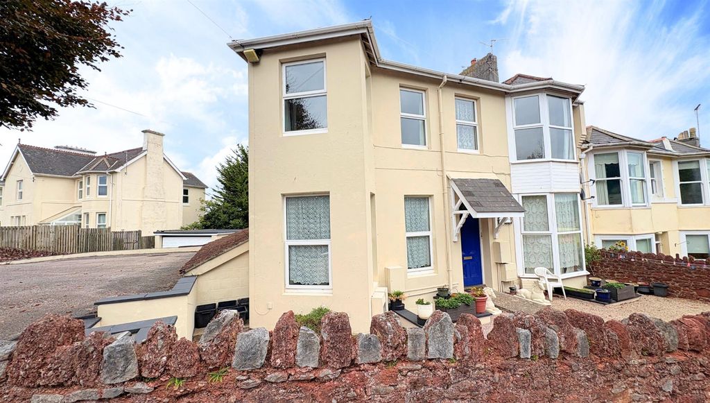 Property photo 1 of 11 R11.Png