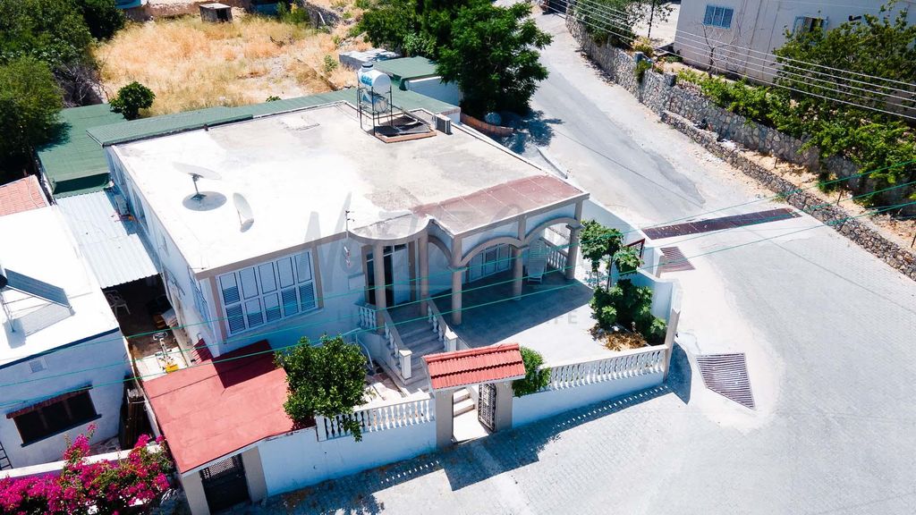 Property photo 2 of 45