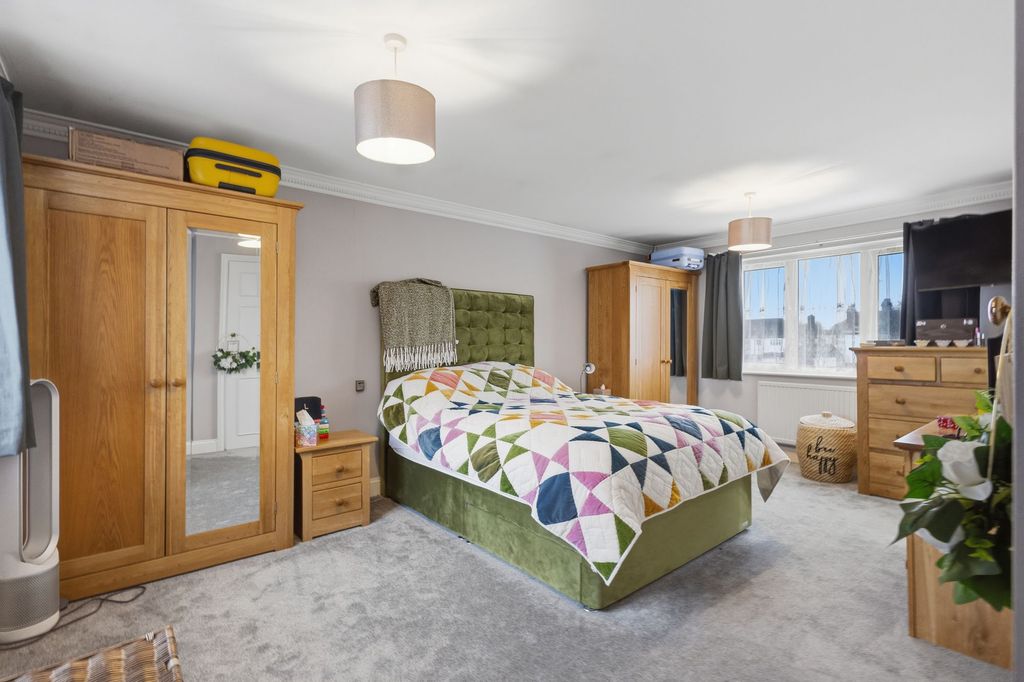 Additional image 9 of 5 bed detached house for saleWellfield Road, Folkestone CT20