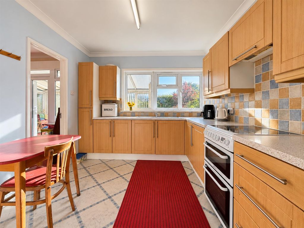 Property photo 3 of 20 Kitchen.Png