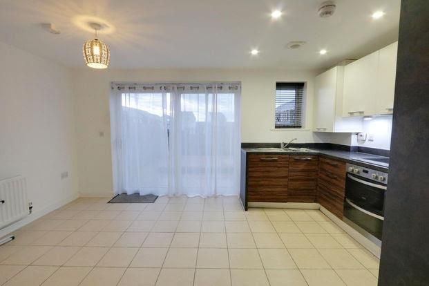 Property photo 3 of 15 Kitchen Dining Area 1.Jpg