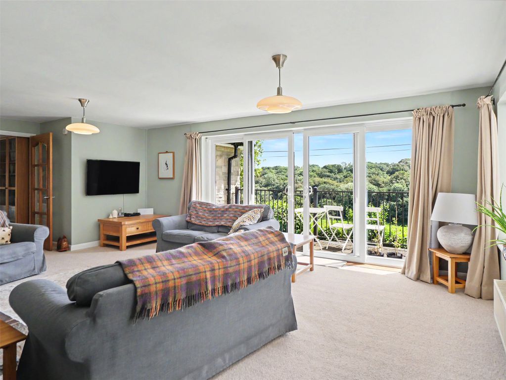 Property photo 3 of 17 Picture No. 10