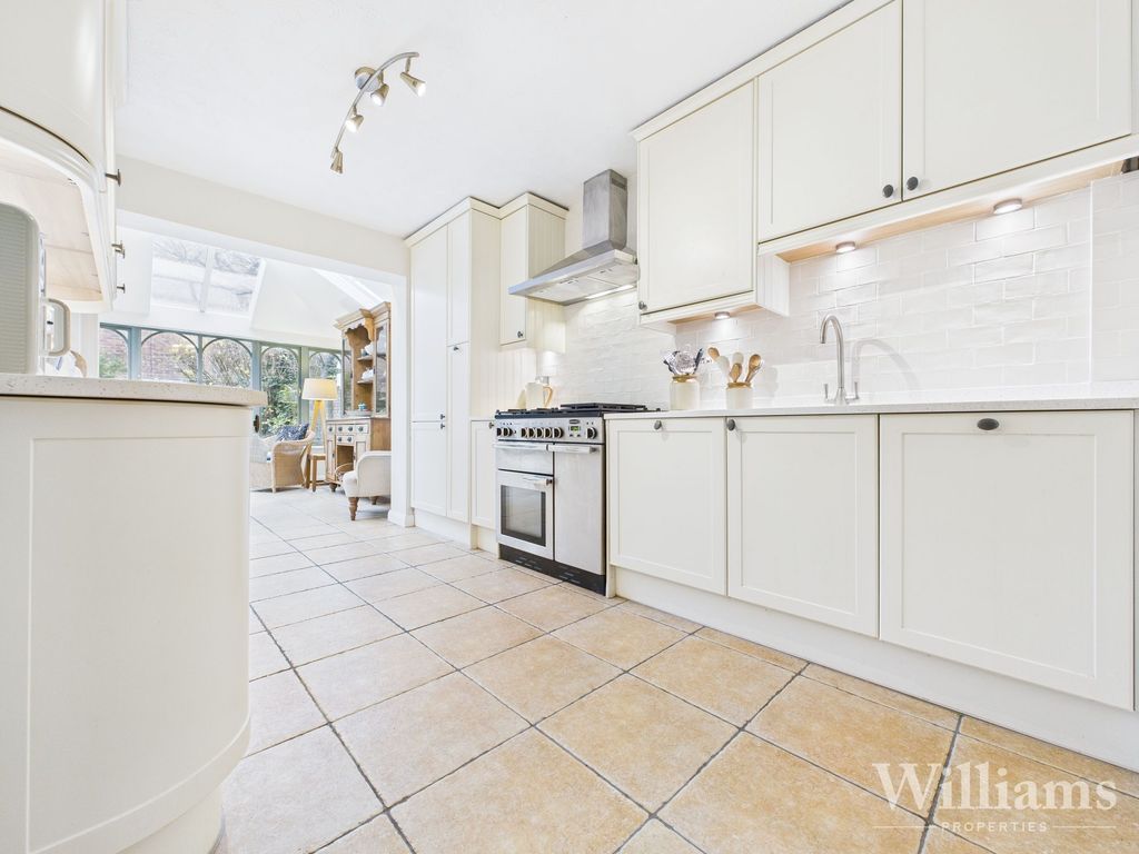 Property photo 2 of 24