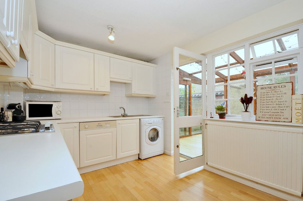 Property photo 2 of 5 Picture No. 09