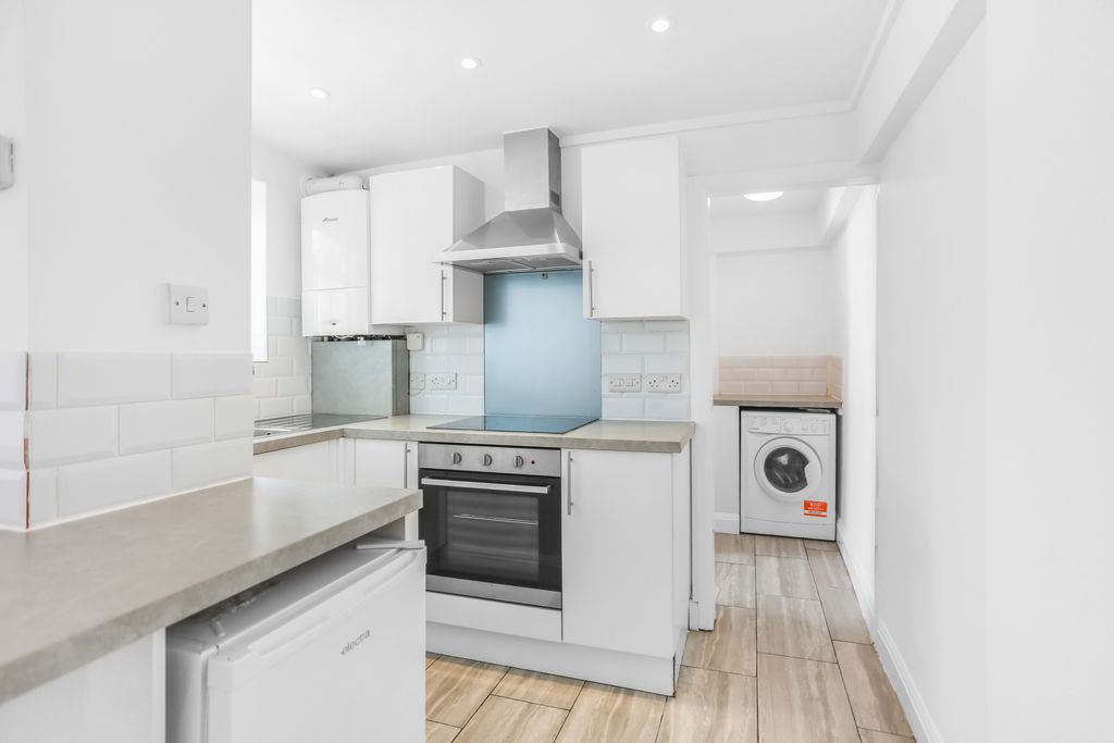 Property photo 3 of 15 296A63692