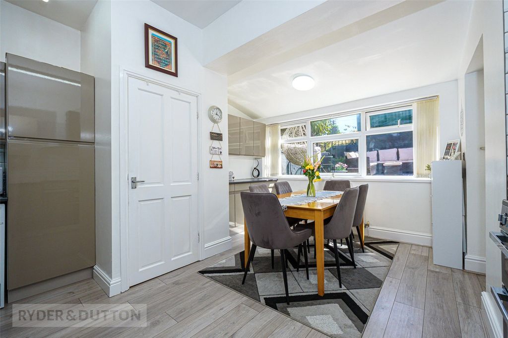 Property photo 2 of 22 Kitchen Diner