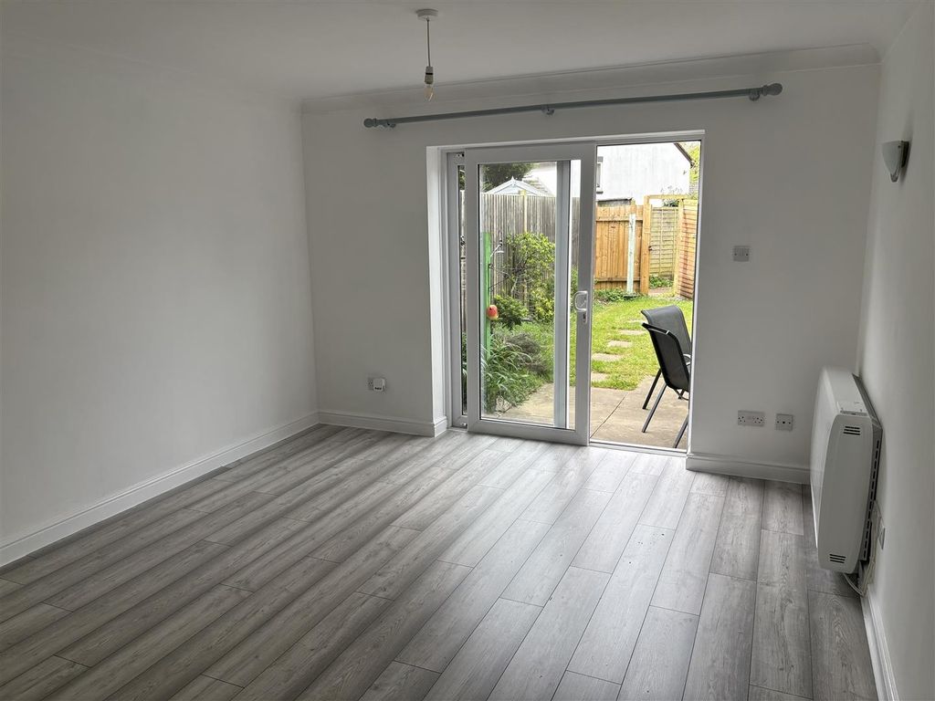 Property photo 2 of 9 Img_5483.Jpg