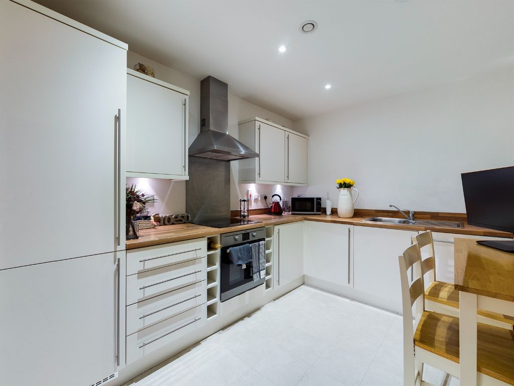 Property photo 3 of 8 1381975