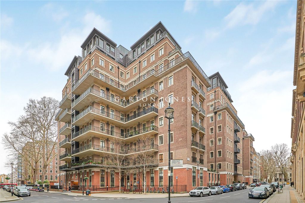 Property photo 2 of 20 Exterior