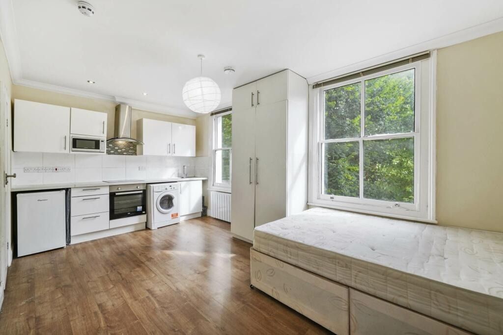 Property photo 1 of 9 1762281