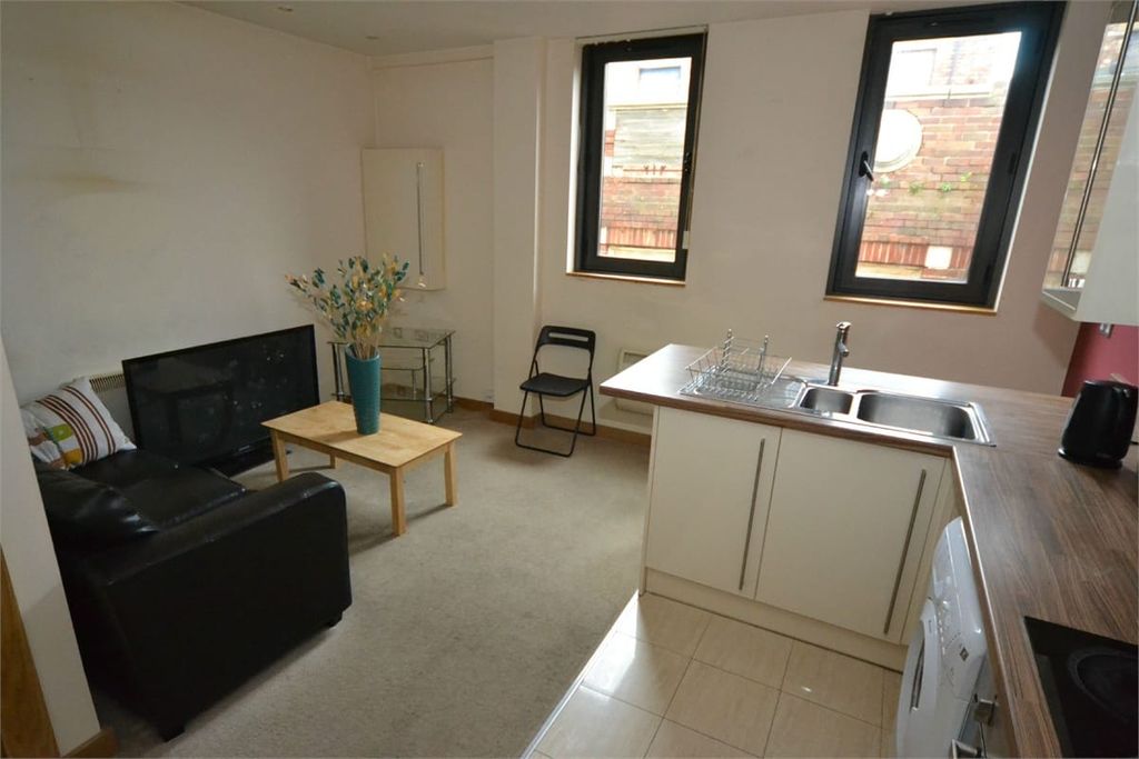 Property photo 3 of 9